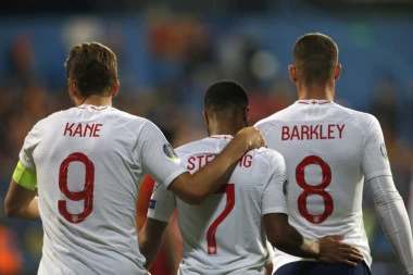 TUGA NA OSTRVU, PREMINUO LEGENDARNI TRENER: Bio šampion i sa Barselonom! Porodica skrhana!