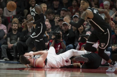 (VIDEO) HOROR, NEVIĐENO Nurkić doživeo NAJJEZIVIJU povredu ikada - noga pukla na dva dela!