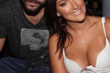 TEŠKA BOLEŠTINA: Šlogiraćete se kad čujete šta su Prija i Filip poklonili sinu za prvi rođendan!