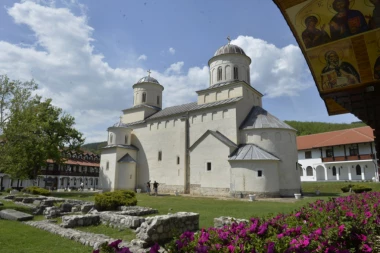 Neverovatna priča iz manastira Mileševa: Beli anđeo zaustavio NATO bombe