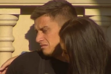(VIDEO) David puk’o psihički: Čuo da mu se se bivša vraća, pa se gušio u suzama!
