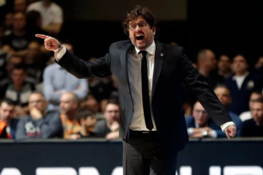 Prvi meč kao plejstejšn, drugi krvav meč: Zasluženo do pobede, Zvezda fantastična