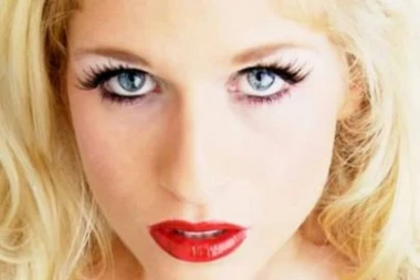 Zavisnica od seksa (30) iz Šefilda: Momak me je na žurci gledao kako imam odnose sa šestoricom!