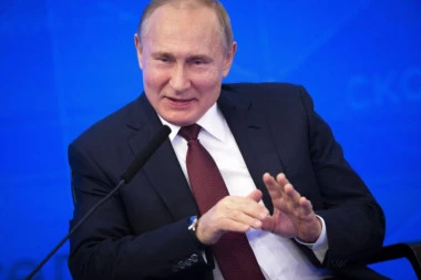BRITANCI SAHRANILI ŽIVOG PUTINA: Ruski predsednik je već mrtav, zamenjuju ga dvojnici, Kremlj zbog ovoga skriva vest