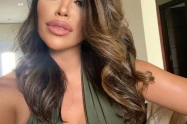 OVA PEVAČICA KUMOVALA JE KAJI NA VENČANJU! Bile su nerazdvojne prijateljice, a onda zbog TUČE prestale da pričaju!