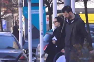 Prija i Filip pokazali sina: Prvi snimci malog Aleksandra!