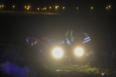 Stravična nesreća kod Sremske Mitrovice! Vozač "alfa romea" od siline udara ostao na mestu mrtav