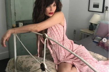 Versaće je za nju rekao da ima najlepše telo: Pogledajte kako Helena (50) izgleda sada u bikiniju