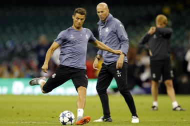 Argentinac grmi: Zidan se ne razume u fudbal!