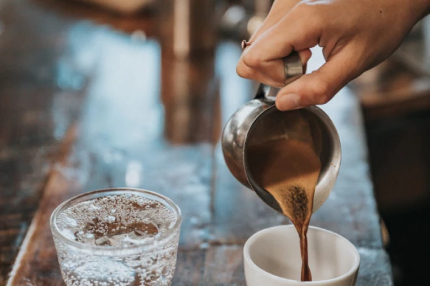 Sve vreme pogrešno kuvate kafu! Ovo je pravilan postupak pripremanja omiljenog napitka!