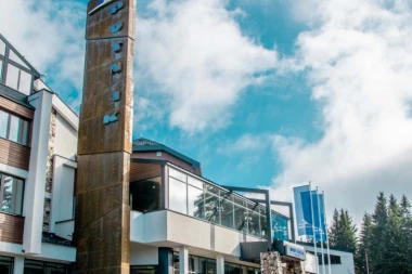 PUTNIK  PO MERI PRAVOG  PUTNIKA