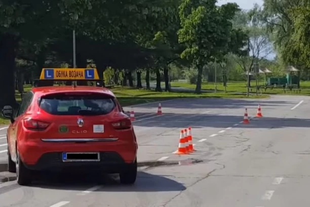NOVE CENE U AUTO ŠKOLAMA! Evo zbog čega obuka POSKUPLJUJE za 30 odsto