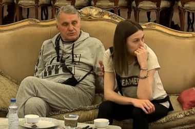 Idiote glupi, retardirani: Milijana zaboravila na kamere pa se stravičnim uvredama obratila Milojku!