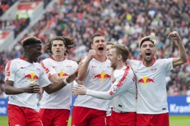 Nema šale sa Lajpcigom: Tri "komada" u Bremenu i povratak na prvo mesto Bundeslige!