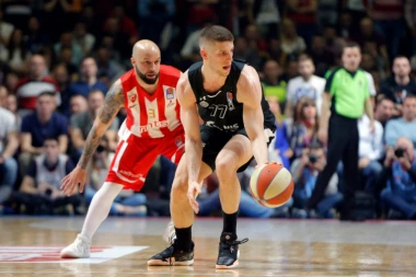 Zvezda razbila očajni Partizan i otišla u finale ABA lige!