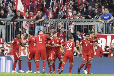 Da se zna ko je šampion: Bajern petardom demolirao Borusiju!