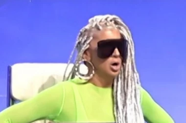 TRAŽE DA SE JELENA KARLEUŠA IZBACI IZ ŽIRIJA: Pevačica navukla bes NACIJE!