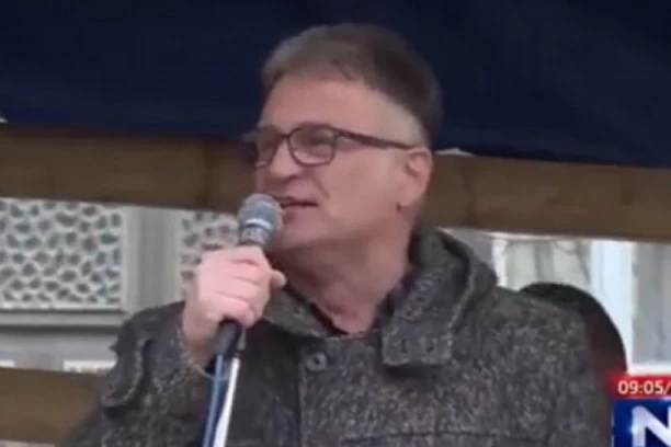EVO GDE BRANISLAV LEČIĆ UŽIVA SA ĆERKOM NAKON SKANDALA: Glumac uhvaćen za PRAZNIK!