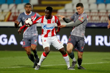 Zvezda "razbila" Proleter na "Marakani": Novosađani molili Boga da Boaći stane!