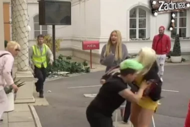 (FOTO) Sanja izgubila kontrolu: Ruši i lomi sve pred sobom, hoće da napusti rijaliti!
