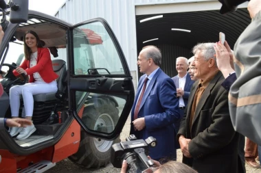 Krkobabić u poseti Srednjobanatskom upravnom okrugu: Zadruga je Krajišnik vratila u život!