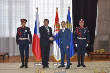 Stefanović se sastao sa prvim potpredsednikom češke vlade