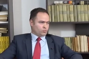 Obradović zavodi diktaturu: Iz Dveri izbačen poslanik Zoran Radojičić