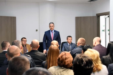 Stefanović izneo šokantan podatak: U prva tri i po meseca ove godine zaplenjeno DVE TONE droge