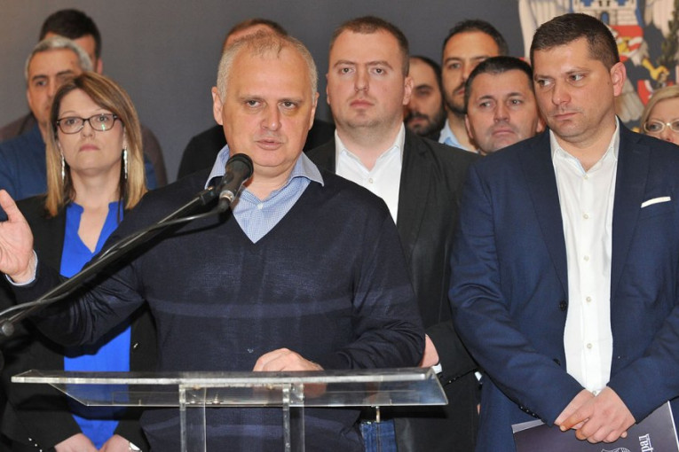 Vesić: Uspeli smo da odbranimo narodnu volju