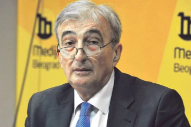 BRUKA SRPSKOG PROFESORA ŽIVEĆE DOVEKA: Čedomir Čupić pohvalio sramnu Rezoluciju o Srebrenici