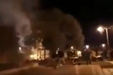 (VIDEO) SLUČAJNOST ILI VIŠA SILA? U isto vreme goreo Notr Dam i džamija Al Aksa