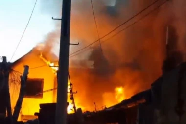 Zapaljena srpska kuća na Kosovu!