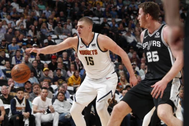 Jokić opet rešetao: San Antonio žrtva