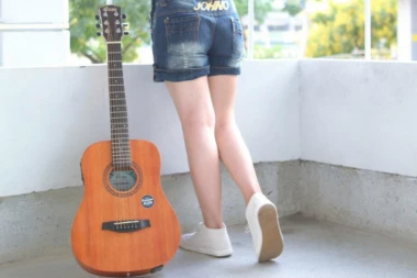 Novi detalji u slučaju bludnog profesora gitare: Dopisivanje počinjao dogovaranjem za časove, pa prelazio na KONKRETAN sadržaj