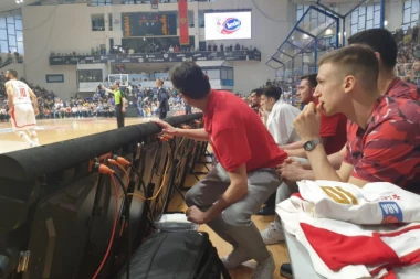 (FOTO) Pala krv u "Morači": Pogledajte rane Zvezdinog člana stručnog štaba!