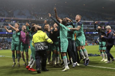 EKSTAZA LIGE ŠAMPIONA: Fudbaler Totenhema besan otišao u svlačionicu misleći da su ispali!