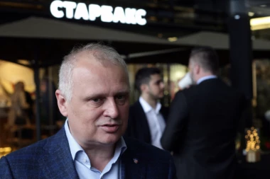 Vesić čestitao Vaskrs: Da pronađemo mir i razvijamo društvo sa više poštovanja