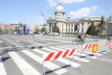 (FOTO) Sve je spremno za "Budućnost Srbije": O svakom detalju se mislilo, očekuje se ogroman broj građana!