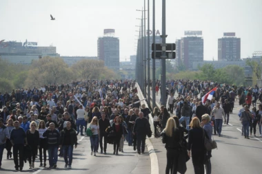 Šiptari sabotiraju miting u Beogradu: Blokirali srpske autobuse koji su krenuli sa Kosova