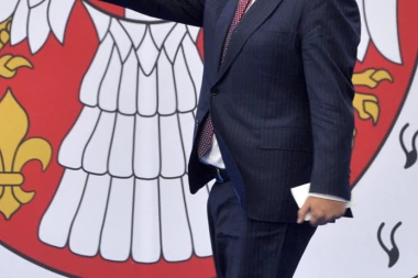 (FOTO, VIDEO) Dačićeva kritika urodila plodom: Dobio domaću kafu u Sarajevu