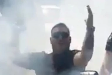 Darko Lazić u oblaku dima: On se nikada neće opametiti!