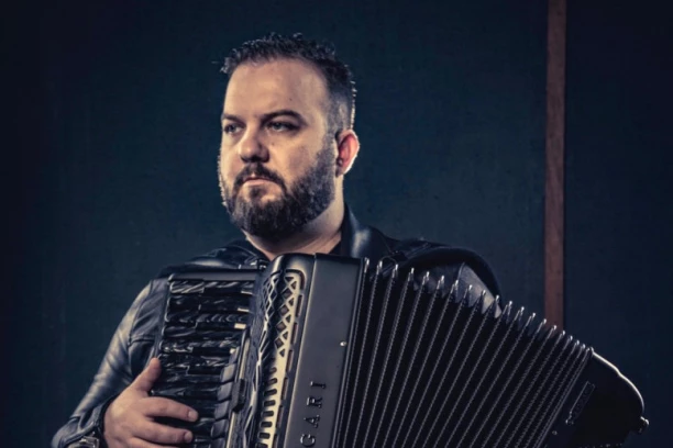 Borko Radivojević se prisetio nemaštine: Nisam imao 100 dinara deci za mleko