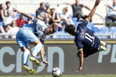 Nova epizoda dugačke sapunice: Sergej između DVA kluba!