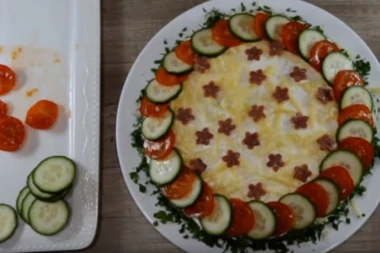 Svečana slana torta odličan izbor za Uskrs: Očaraće vas i ukusom i izgledom!