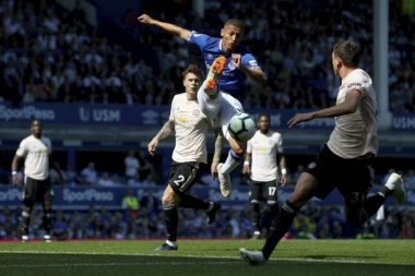 Blamaža Mančestera! Everton pokerom do nogu pokosio sramotni Junajted