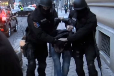 KAVAČKI KLAN NA UDARU! Masovno privođenje u Crnoj Gori