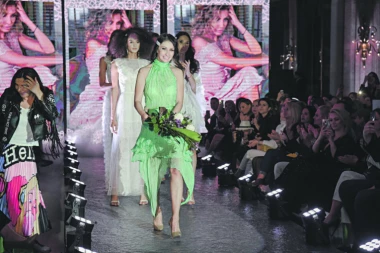 NEPRIKOSNOVENA ŽENSTVENOST: Suzana Perić predstavila novu kolekciju "Budoar"