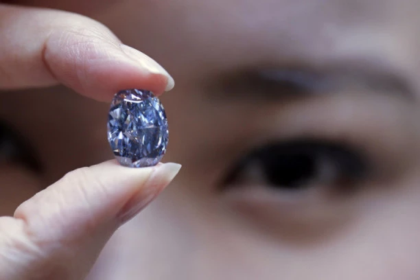 KO JE DAO OVE PARE?! Dragulj iz Bele kuće oborio sve rekorde, na aukciji prodat za 25,6 miliona – ali to NIJE NAJSKUPLJE