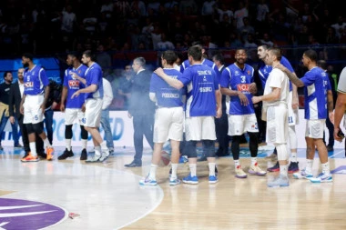 TRESE SE PODGORICA: Ozbiljan NBA centar i bivša zver Olimpijakosa u Budućnosti!