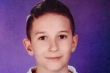 Hitno! Da li ste ga videli? Nestao dečak iz Kragujevca (12)